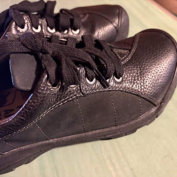 Womens Keen Black Leather Presidio Hiking Comfort Sneakers Size 8 1011400 - Picture 3 of 11